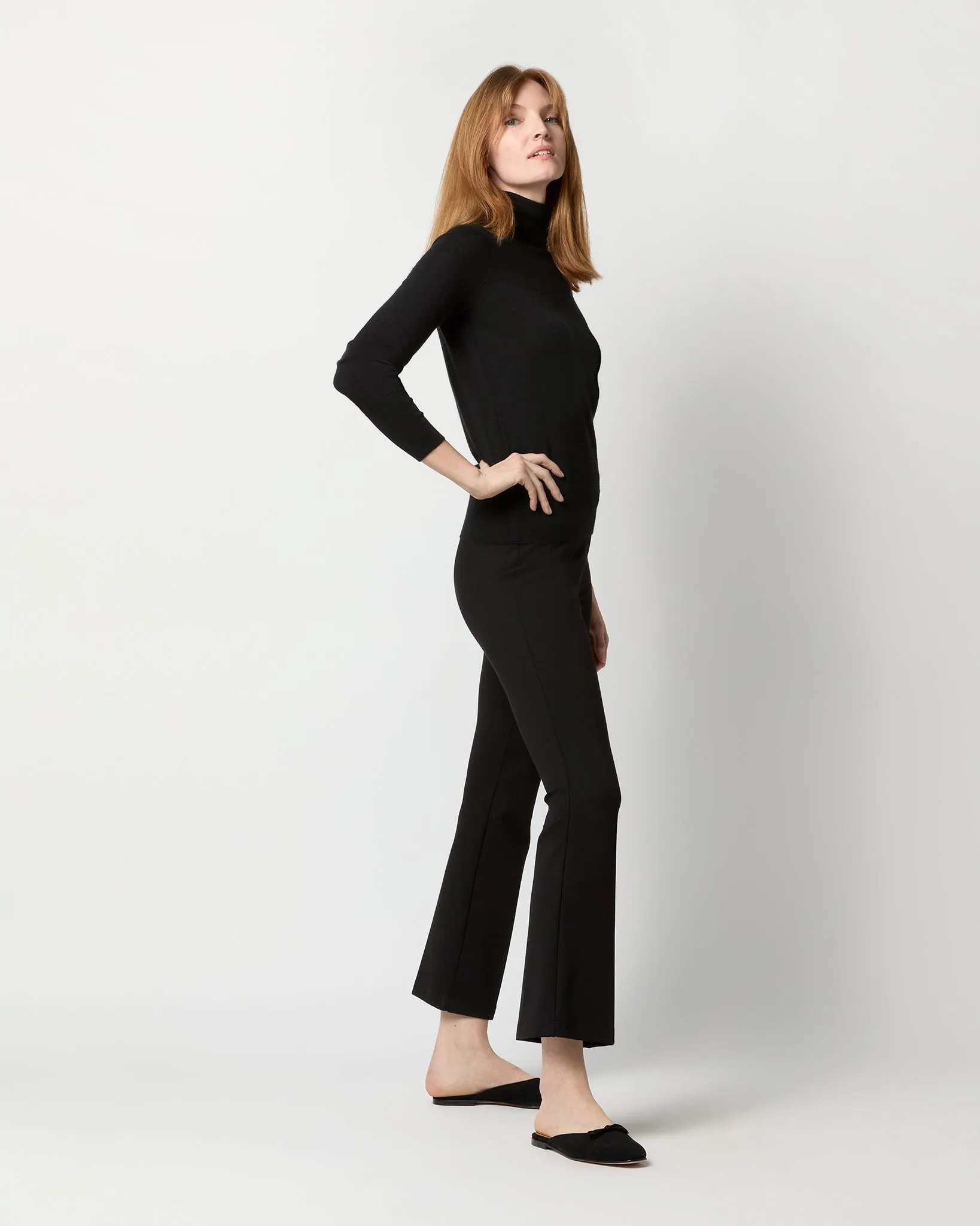 Alida Turtleneck Sweater in Black Cashmere